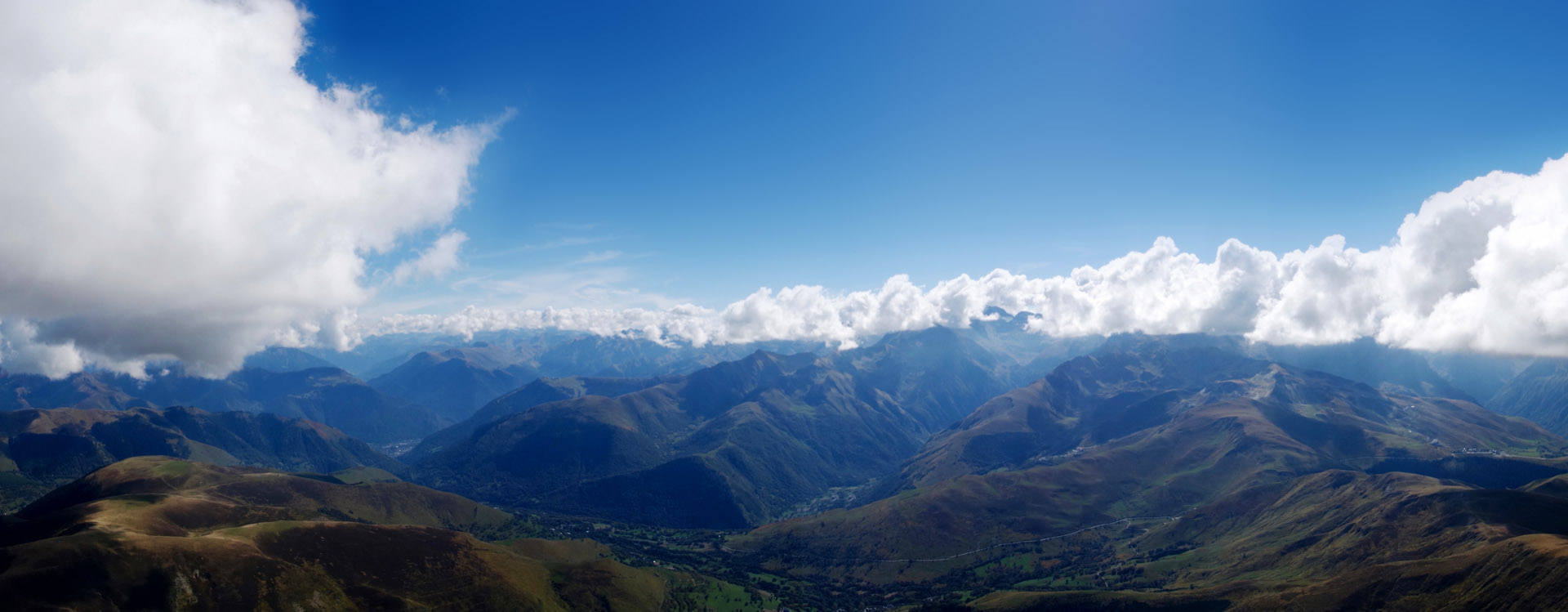 Vue panoramique de la vallée du Larboust Vue panoramique Vallée du Larboust