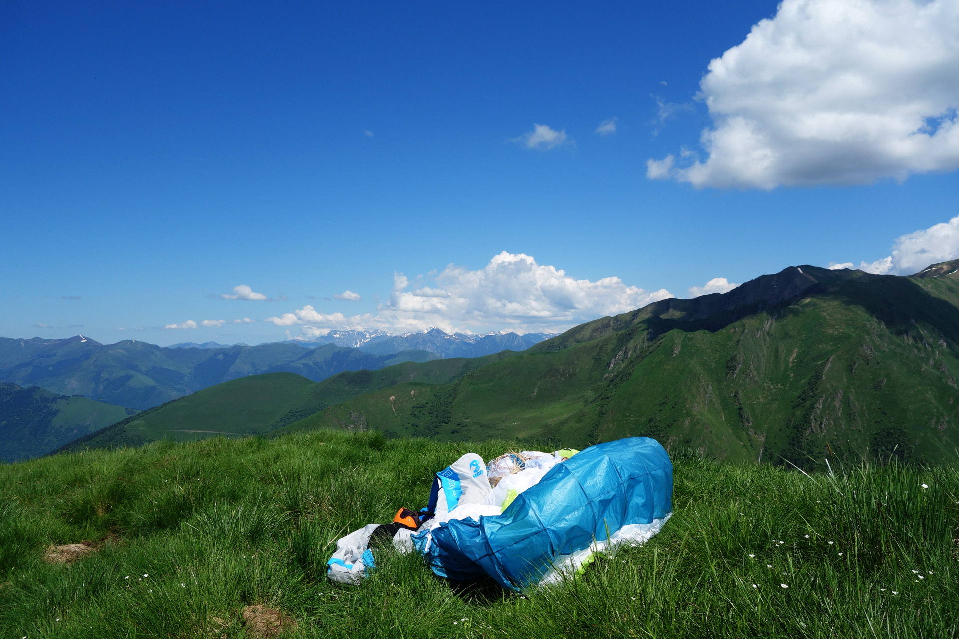 L'Explorer GIN et le Stay Up NEO - repose au 900 à Oô Repose au 900 à Oô